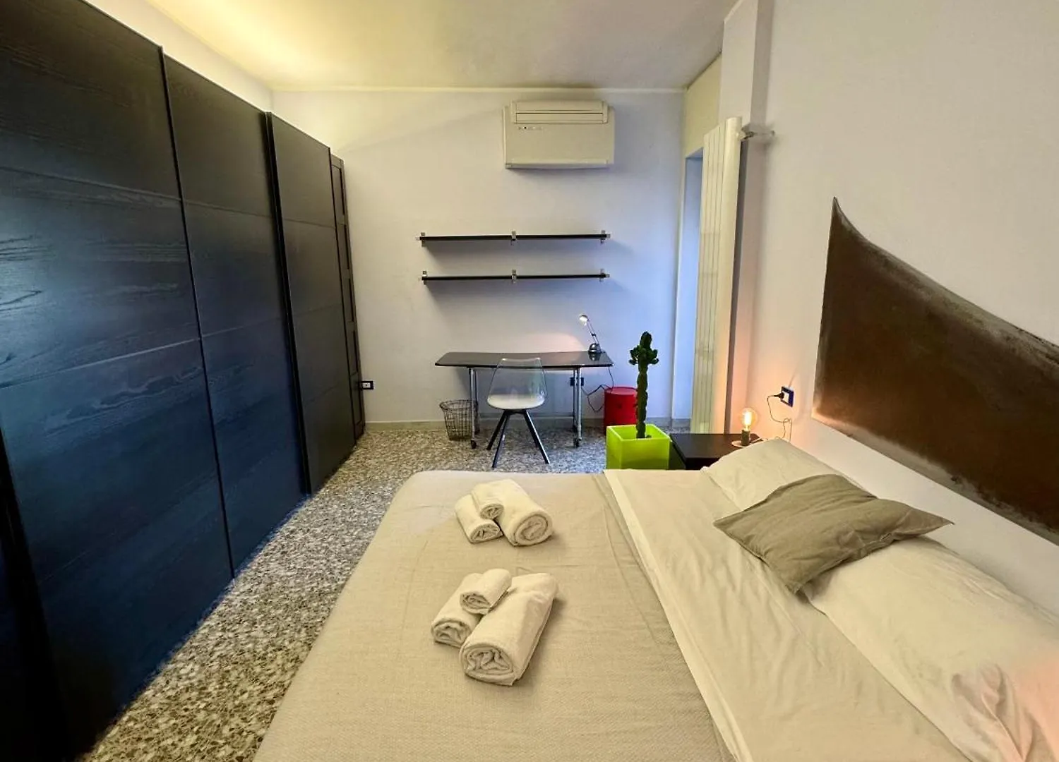 Apartment 4 Balconi House- Appartamento Moderno A Lecce