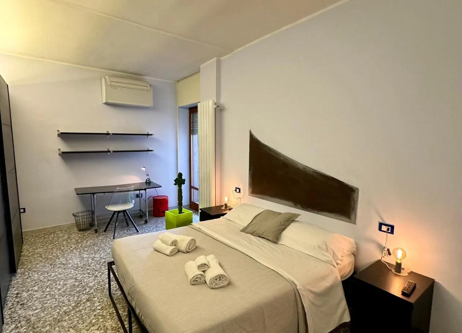 4 Balconi House- Appartamento Moderno A Lecce