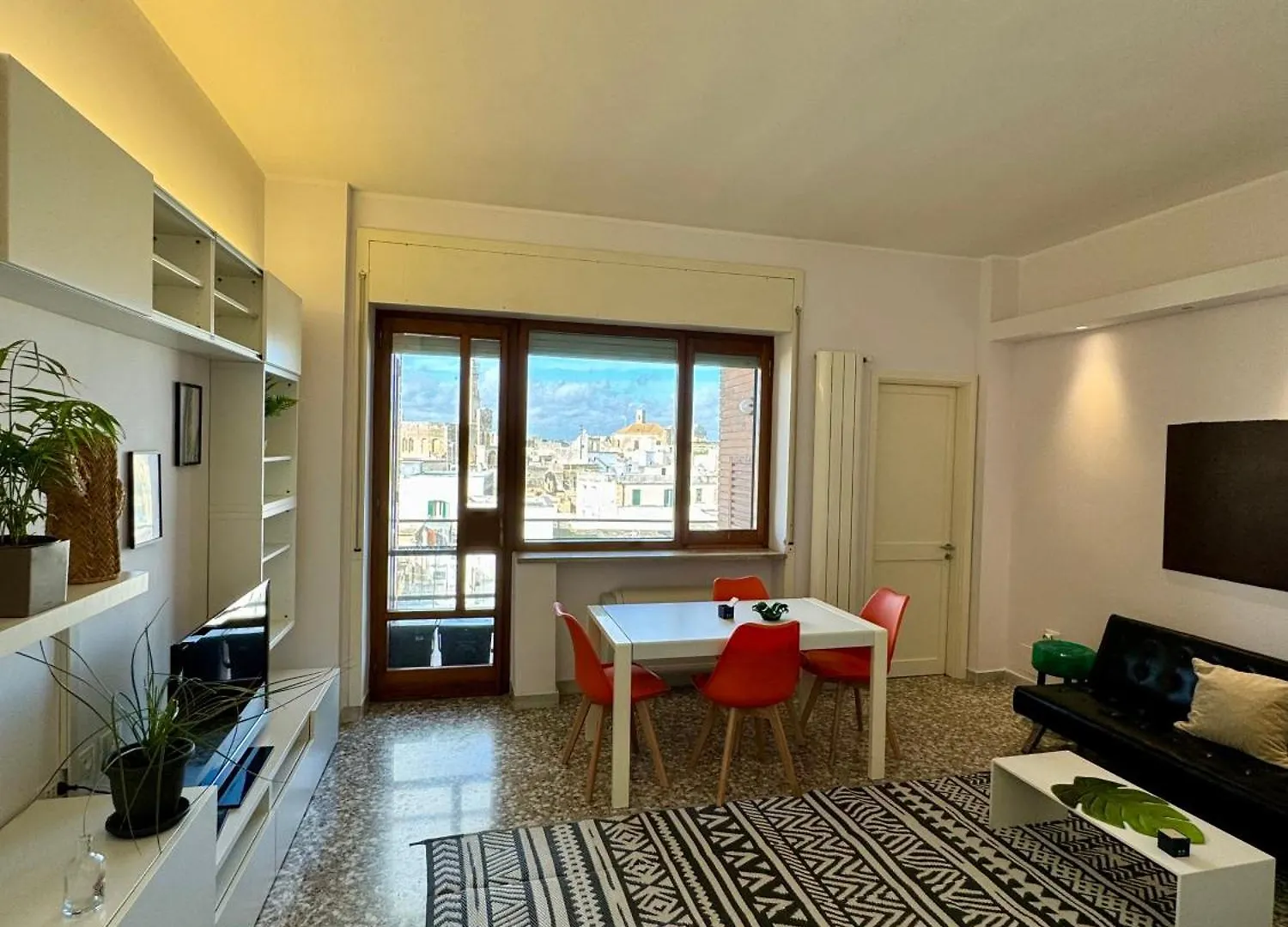 4 Balconi House- Appartamento Moderno A Lecce Apartment